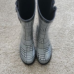 Rubber Rainboots